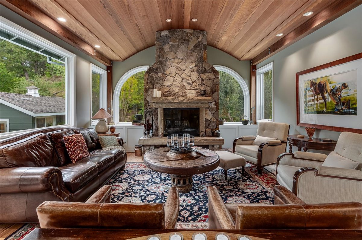 Barrel House Vineyard Estate