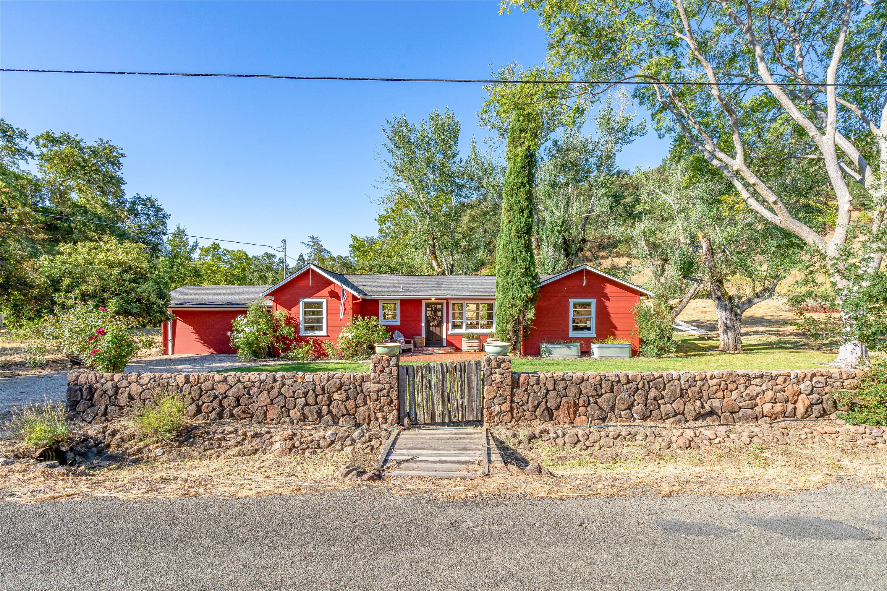 Rosy Red Cottage | Photo 2